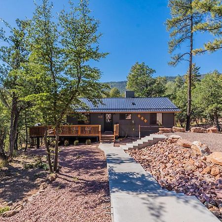 The Pine House - Cozy Mid-Century Modern, Pet-Friendly Villa Eksteriør bilde