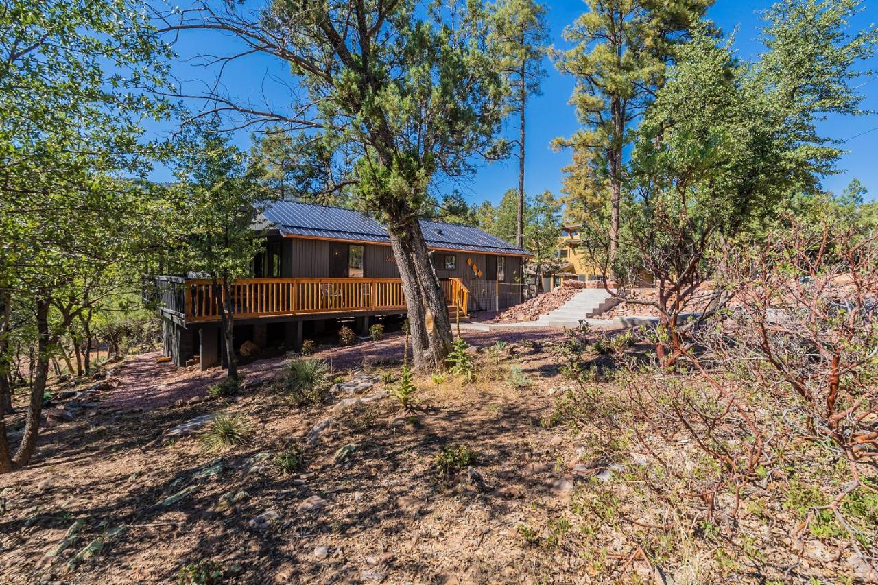 The Pine House - Cozy Mid-Century Modern, Pet-Friendly Villa Eksteriør bilde