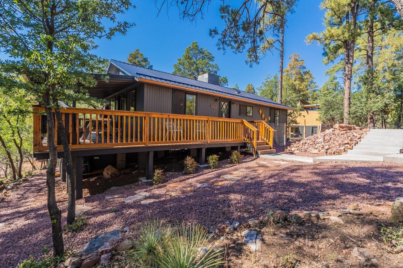 The Pine House - Cozy Mid-Century Modern, Pet-Friendly Villa Eksteriør bilde
